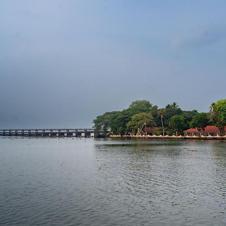 Ktdc Kumarakom Gateway Resort Alappuzha ภายนอก รูปภาพ